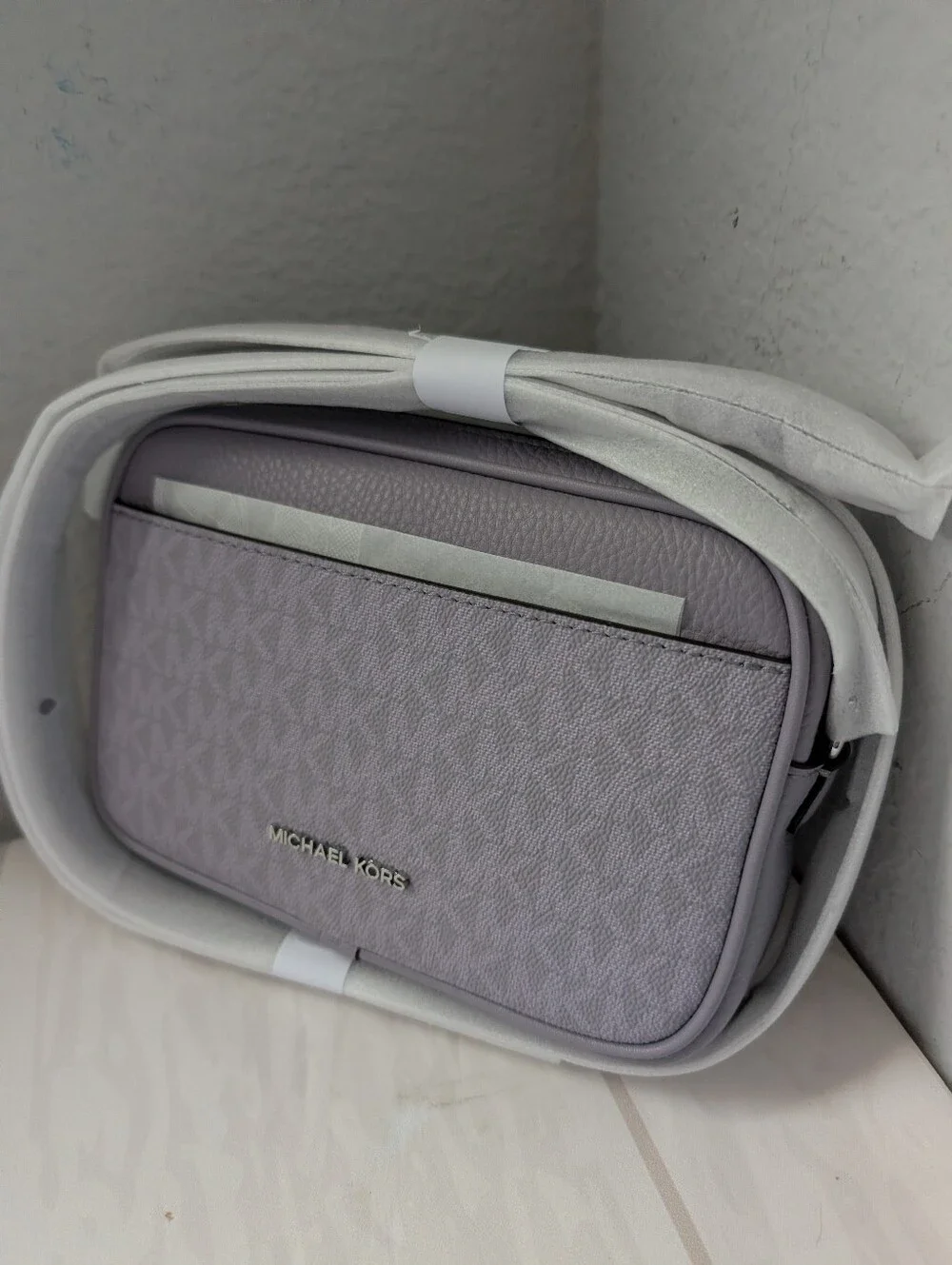 NWT Michael Kors Jet Set Small Signature Logo Camera Crossbody Bag In Lilac